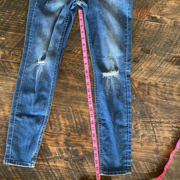 3/$15 🥳 H&M Curvy Ultra High Waist Jeggings Denim Jeans - Picture 16 of 16